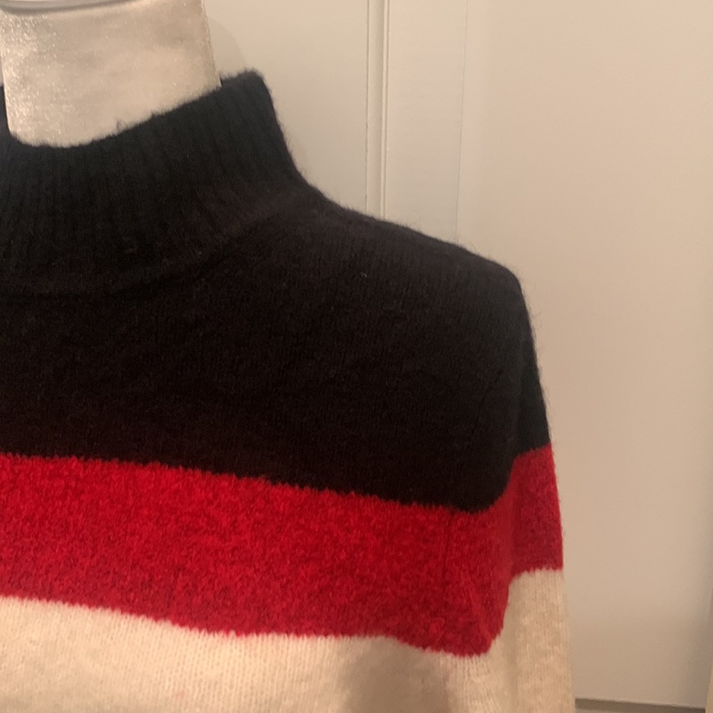 NWT Banana Republic Sweater - Picture 10 of 14